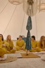 Nonton Film Wild Cards Season 3 Episode 7 Sub Indo